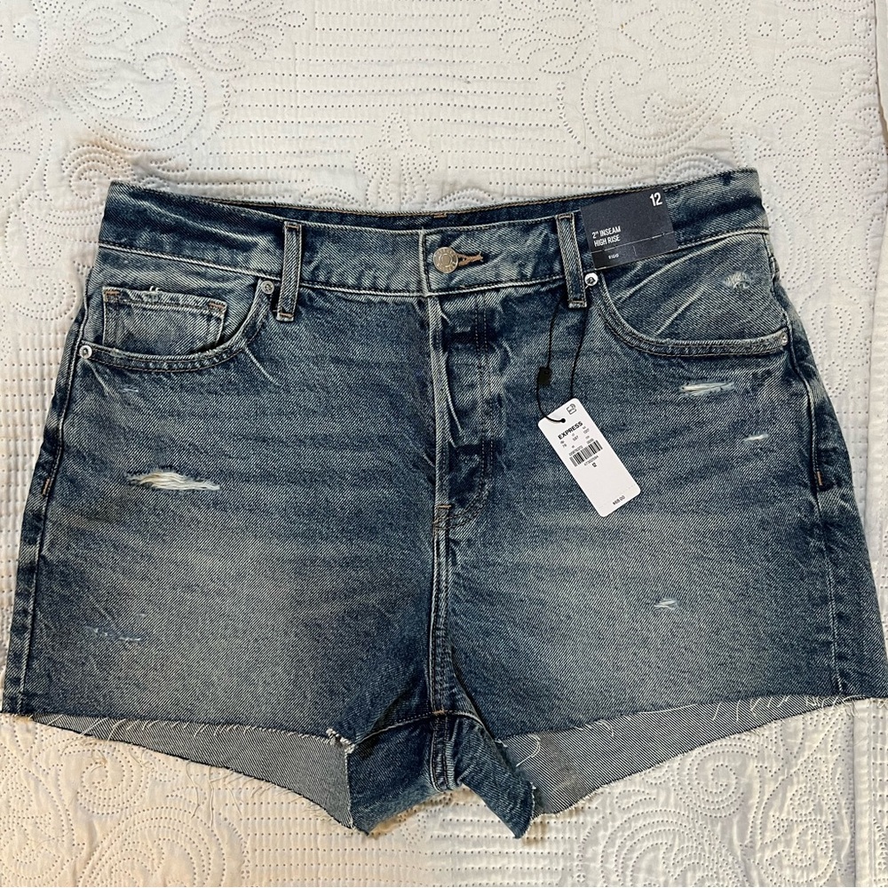 Express NWT high rise 2" inseam denim shorts size 12